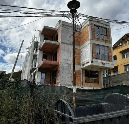 Снимка 3 — Тристаен апартамент във Варна, Виница