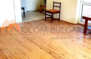 Тристаен апартамент във Варна, Виница