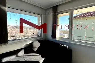 Тристаен апартамент във Варна, Виница