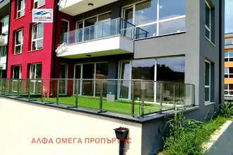 Тристаен апартамент във Варна, Виница