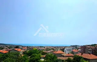 Тристаен апартамент във Варна, Виница