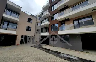 Тристаен апартамент във Варна, Виница