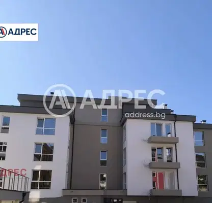 Снимка 2 — Тристаен апартамент във Варна, Виница