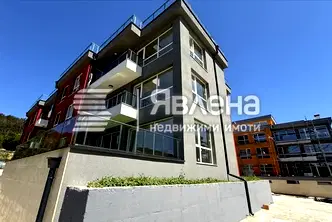 Тристаен апартамент във Варна, Виница