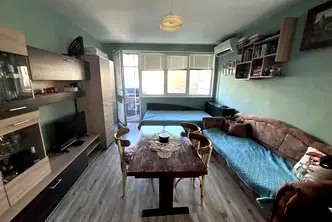 Тристаен апартамент във Варна, ВИНС-Червен площад