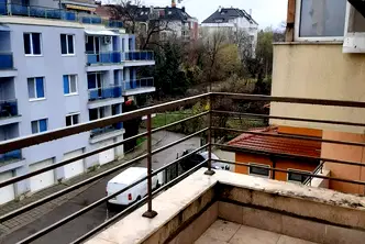 Тристаен апартамент с две тераси във Витоша, София
