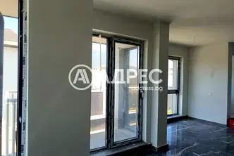 Тристаен апартамент в София, Витоша