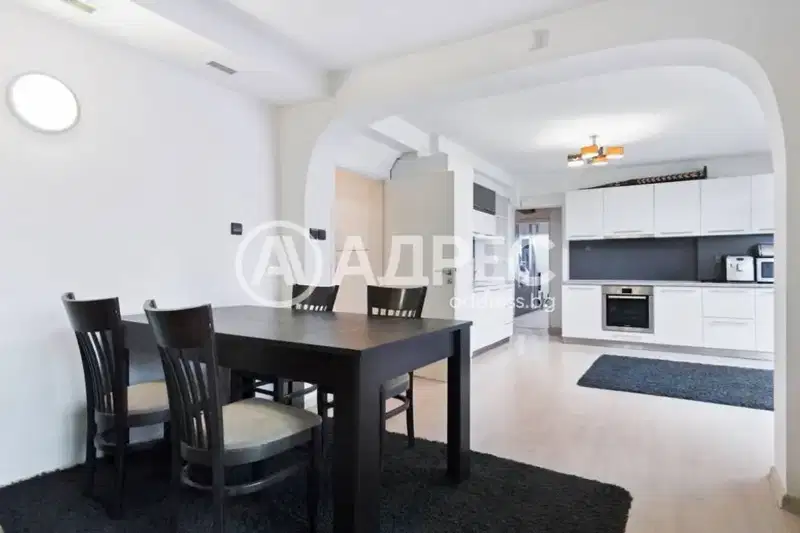 3-bedroom apartment in Sofia, Vitosha