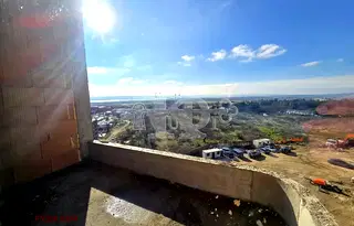 Тристаен апартамент във Варна, Владислав Варненчик 1