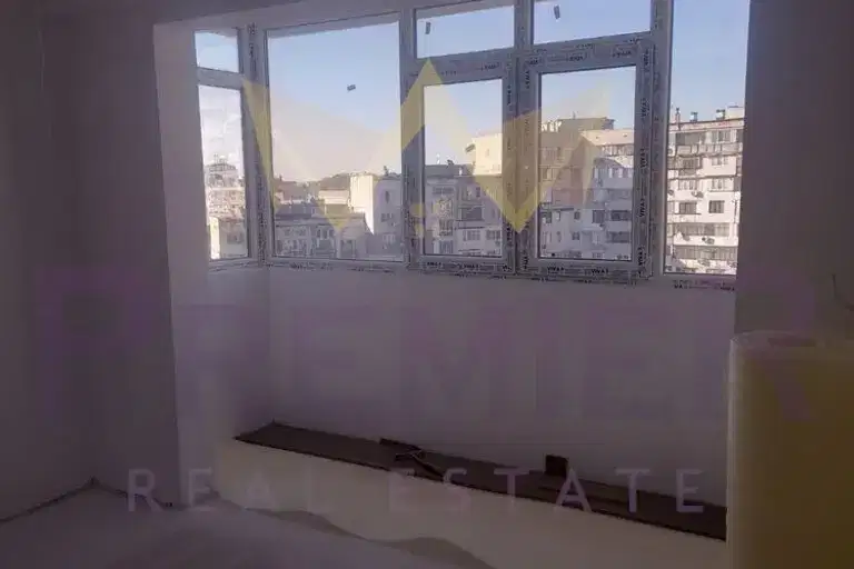 Тристаен апартамент във Варна, Владислав Варненчик 2