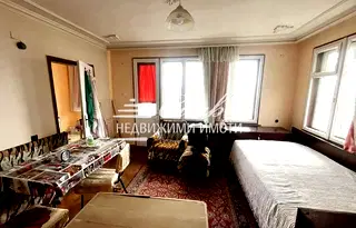 Тристаен апартамент в Шумен, Военно училище