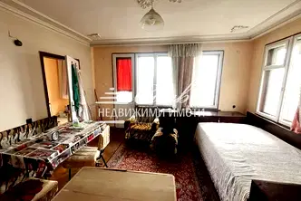 Тристаен апартамент в Шумен, Военно училище