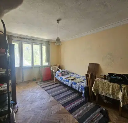 Снимка 5 — Тристаен апартамент в Шумен, Военно училище