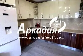 Тристаен апартамент в Пловдив, Въстанически