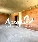 Тристаен апартамент с тераса в кв. Въстанически, Пловдив