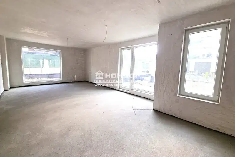 3-bedroom apartment in Plovdiv, Vystanicheski