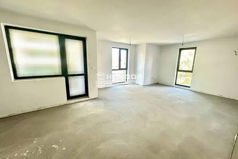3-bedroom apartment in Plovdiv, Vystanicheski