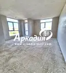 Тристаен апартамент с две тераси в нова сграда във Въстанически, Пловдив