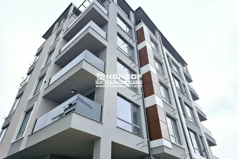 Тристаен апартамент в Пловдив, Въстанически