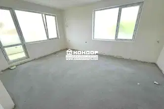 Тристаен апартамент в Пловдив, Въстанически