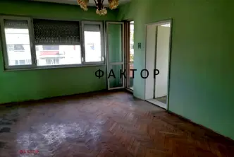 Тристаен апартамент в Пловдив, Въстанически