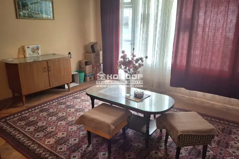 3-bedroom apartment in Plovdiv, Vystanicheski
