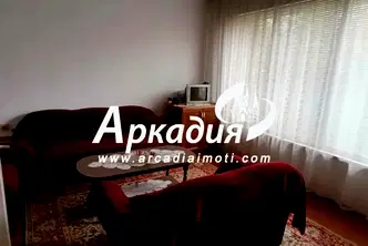 Тристаен апартамент в Пловдив, Въстанически