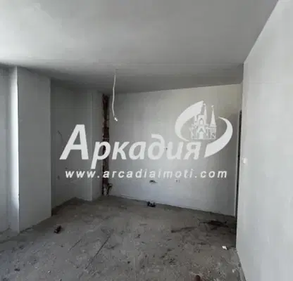 Снимка 3 — Тристаен апартамент в Пловдив, Въстанически