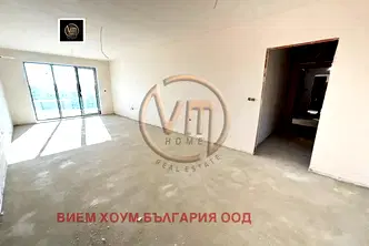 Тристаен апартамент с тераса в Цветен квартал, Варна