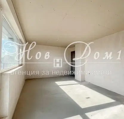 Photo 3 — 3-bedroom apartment in Varna, Vyzrajdane 1