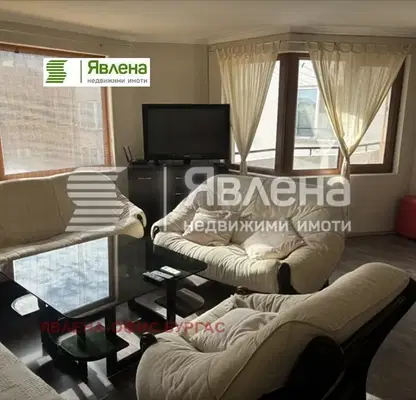 Снимка 3 — Тристаен апартамент в Бургас, Възраждане