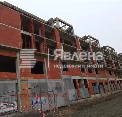 Снимка 2 — Тристаен апартамент в Бургас, Възраждане