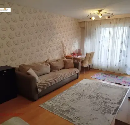 Снимка 2 — Тристаен апартамент във Варна, Възраждане 3