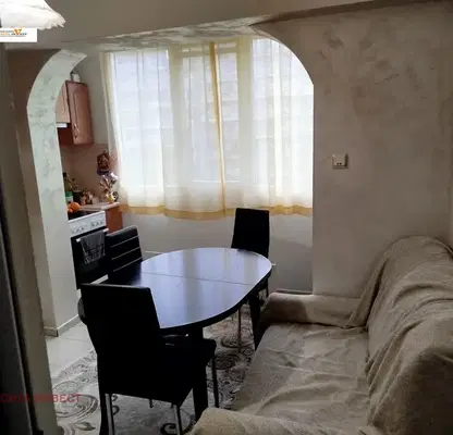 Снимка 5 — Тристаен апартамент във Варна, Възраждане 3