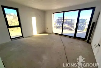 Тристаен апартамент във Варна, Възраждане 3