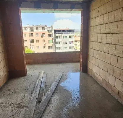 Снимка 3 — Тристаен апартамент с тераса в Кърджали, Възрожденци