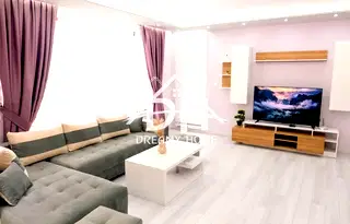 Тристаен апартамент в Кърджали, Възрожденци