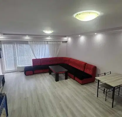 Снимка 2 — Тристаен апартамент в Кърджали, Възрожденци