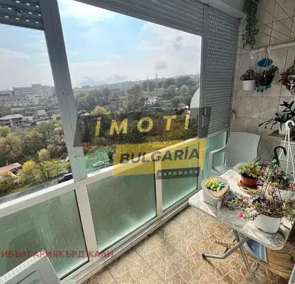 Снимка 3 — Тристаен апартамент в Кърджали, Възрожденци