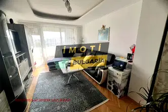 Тристаен апартамент в Кърджали, Възрожденци