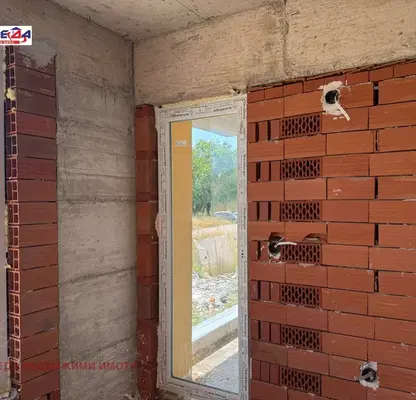 Снимка 4 — Тристаен апартамент в Кърджали, Възрожденци