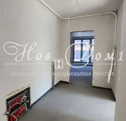 Снимка 2 — Тристаен апартамент в София, в.з.Киноцентъра