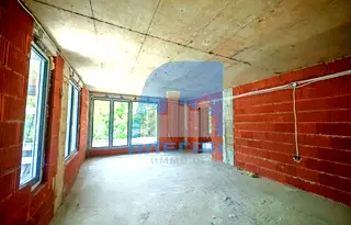Тристаен апартамент в София, в.з.Киноцентъра