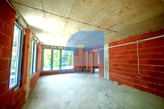Тристаен апартамент в София, в.з.Киноцентъра