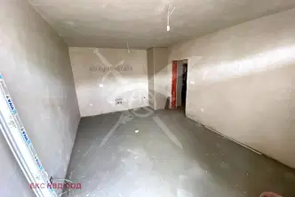Тристаен апартамент в Пловдив, Южен