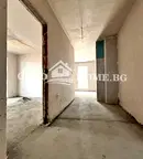 Тристаен апартамент с голяма тераса в район Южен, Пловдив
