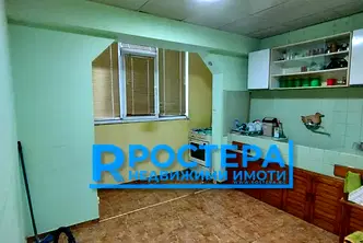 Тристаен апартамент в Търговище, Запад 2