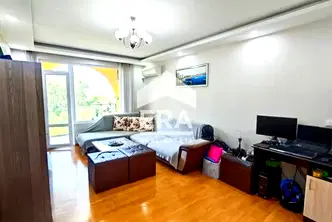 Тристаен апартамент в Търговище, Запад 3