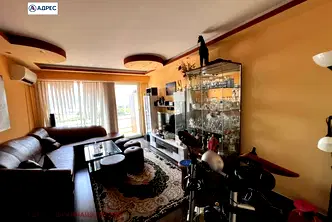 Тристаен апартамент в Ловеч, Здравец