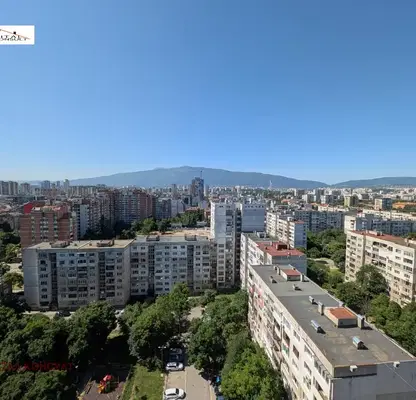 Снимка 5 — Тристаен апартамент в Зона Б-18 с панорамна гледка в София
